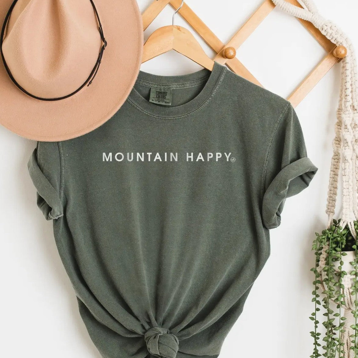 MOUNTAIN HAPPY TEE