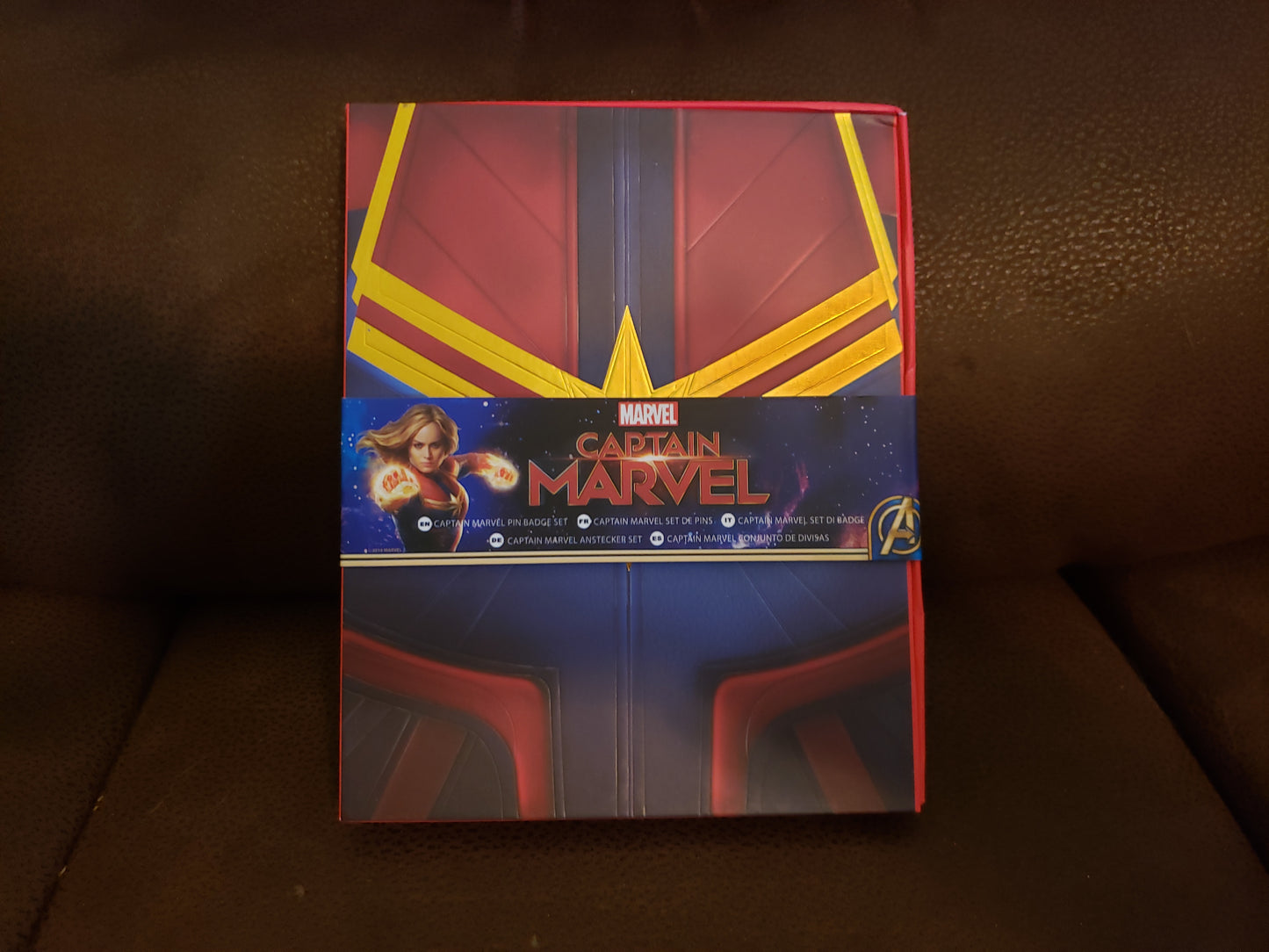 Capt Marvel 9 Pin Badge Set Numskull