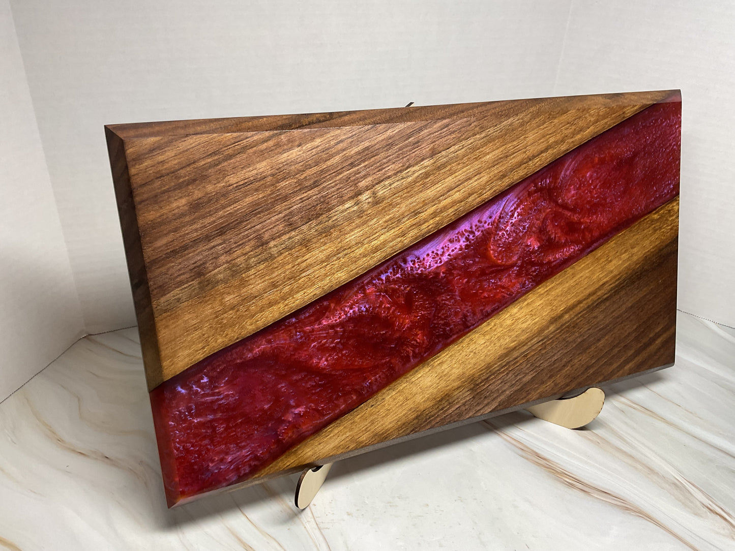 Dragon’s Breath Charcuterie Board – Walnut with Color-Shifting Resin