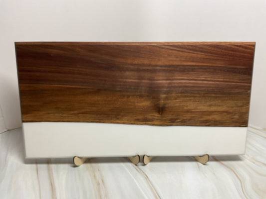 Elegantly Stated Charcuterie Board – Walnut with Sartori White Resin