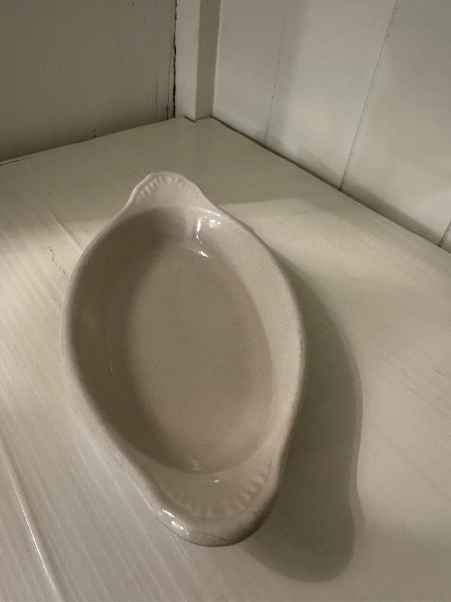 Dish Hall 8" long x 4" wide