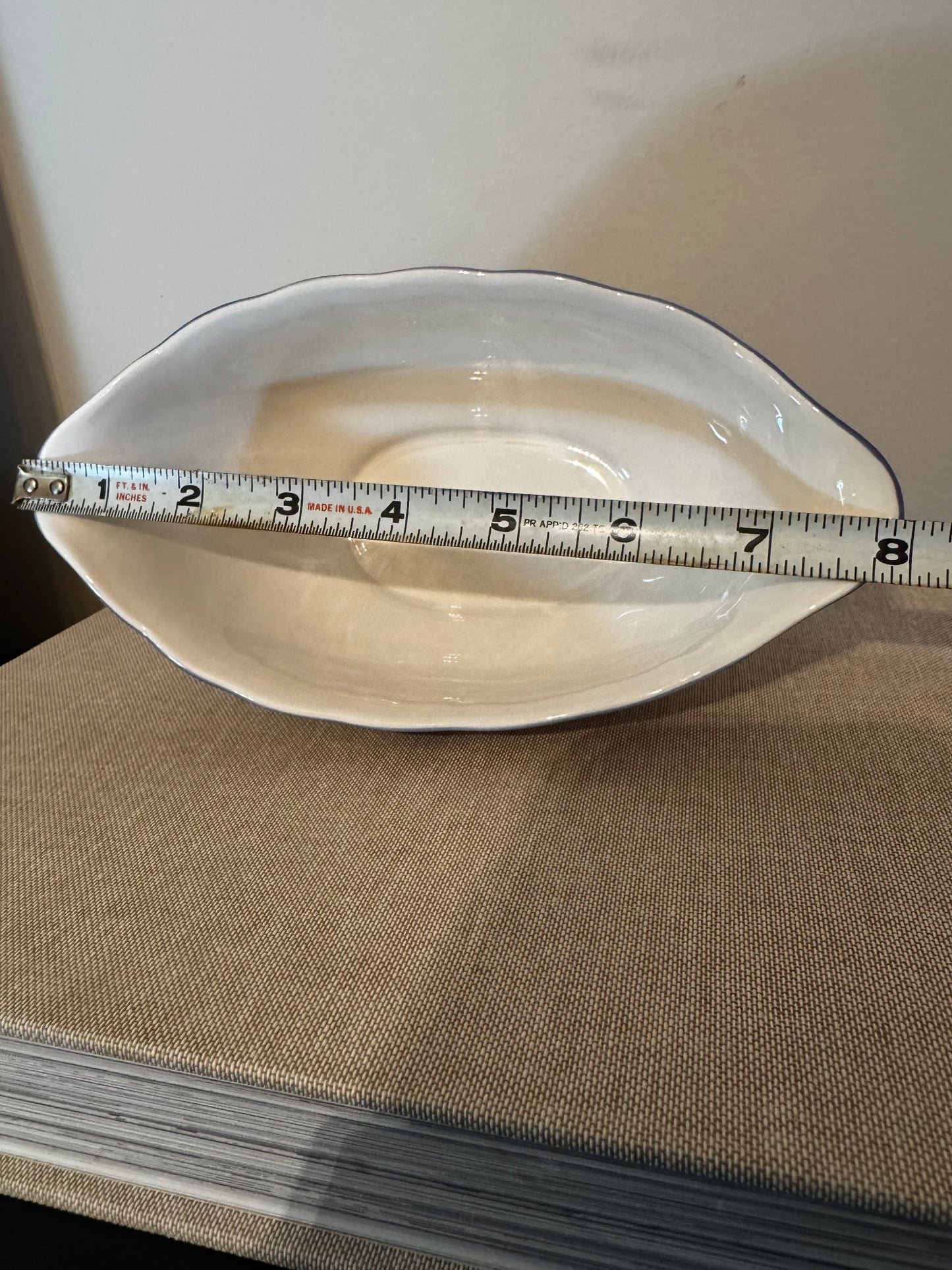 Gravy Boat Nikko 8" x 4"