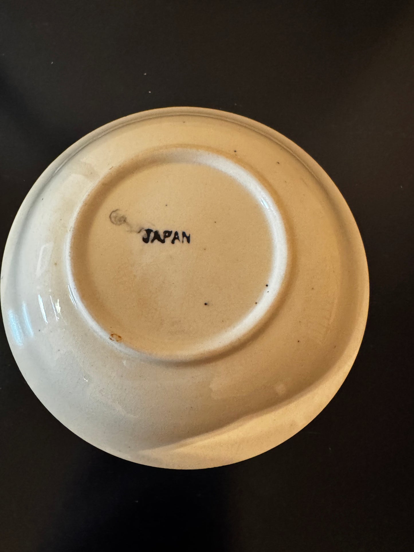 Fruit Bowl / Trinket Dish  5" diameter