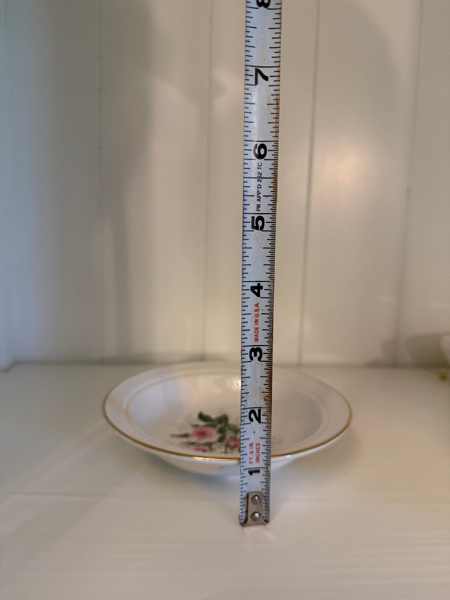 Fruit Bowl / Trinket Dish Hall 5.5" diameter