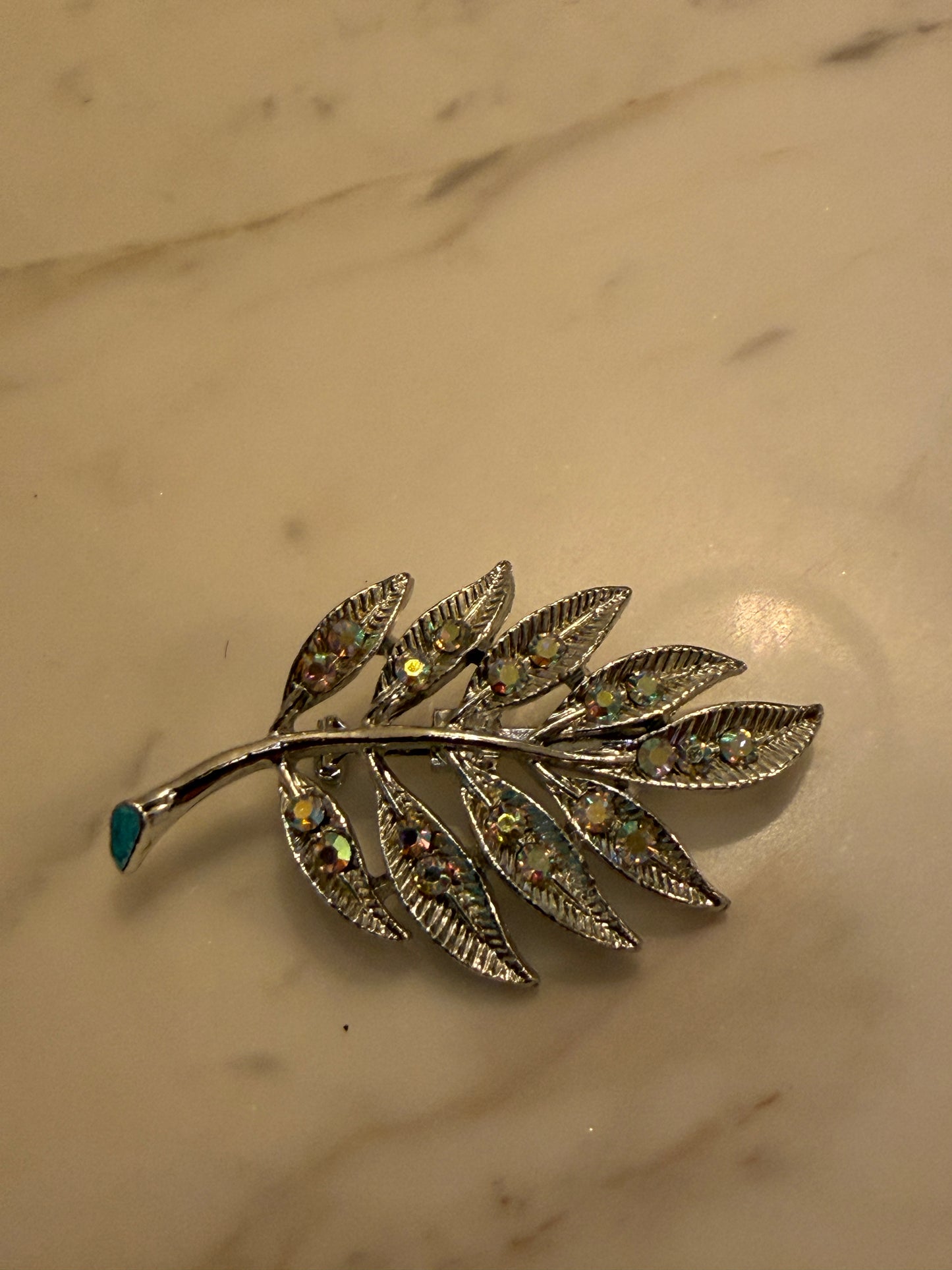 Vintage brooch  2”