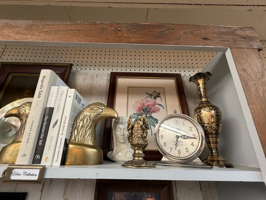 Clock Ingraham 6" tall x 5.75" wide