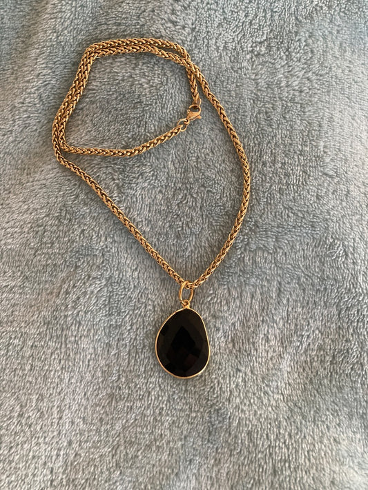 20” Spiga/Wheat Gold Plated Chain with Onyx Pendant Bellajules